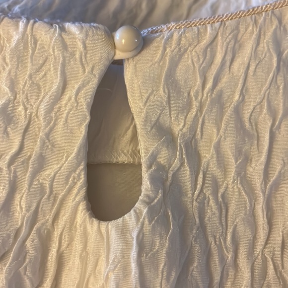 Periphery 2 Piece Cream Short Sleeve Lace Elastic Waist Crinkle Pant Suit Sz M - Picture 11 of 11